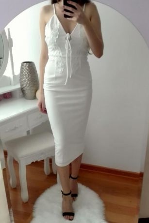 biaa-sukienka-odkryte-plecy-23_9 Biała sukienka odkryte plecy