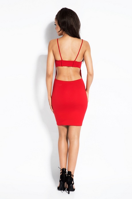 czerwona-sukienka-z-goymi-plecami-67_9 Czerwona sukienka z gołymi plecami