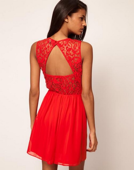 czerwona-sukienka-z-odkrytymi-plecami-78_15 Czerwona sukienka z odkrytymi plecami