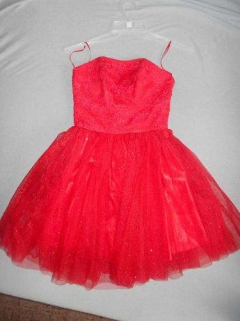 czerwona-sukienka-z-tiulem-32_8 Czerwona sukienka z tiulem