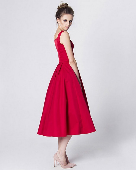 czerwone-sukienki-z-tiulem-22_10 Czerwone sukienki z tiulem