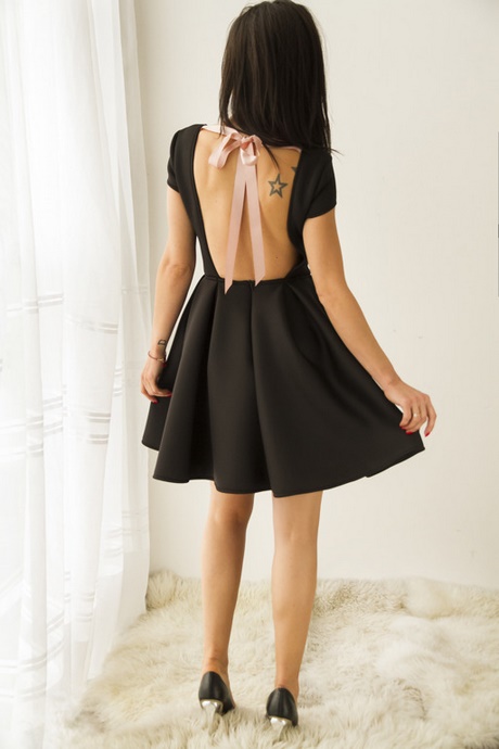sukienka-czarna-z-odkrytymi-plecami-50_8 Sukienka czarna z odkrytymi plecami