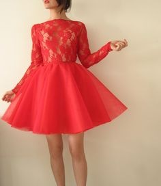 sukienka-czerwona-z-tiulem-12_5 Sukienka czerwona z tiulem