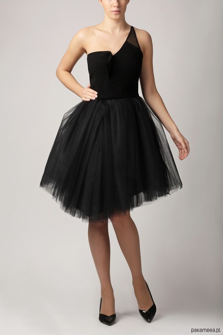 sukienki-tiulowe-czarne-13_20 Sukienki tiulowe czarne