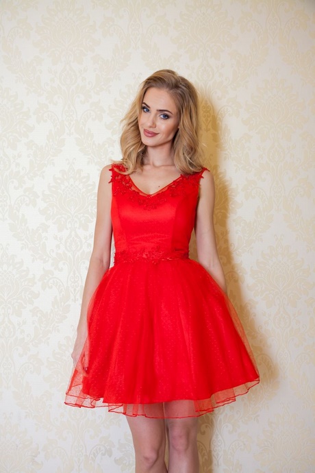 tiulowa-czerwona-sukienka-01_17 Tiulowa czerwona sukienka