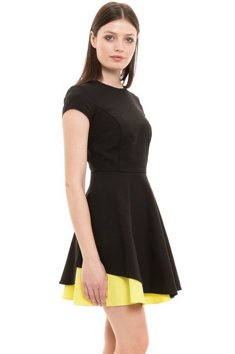 czarna-sukienka-simple-88_20 Czarna sukienka simple