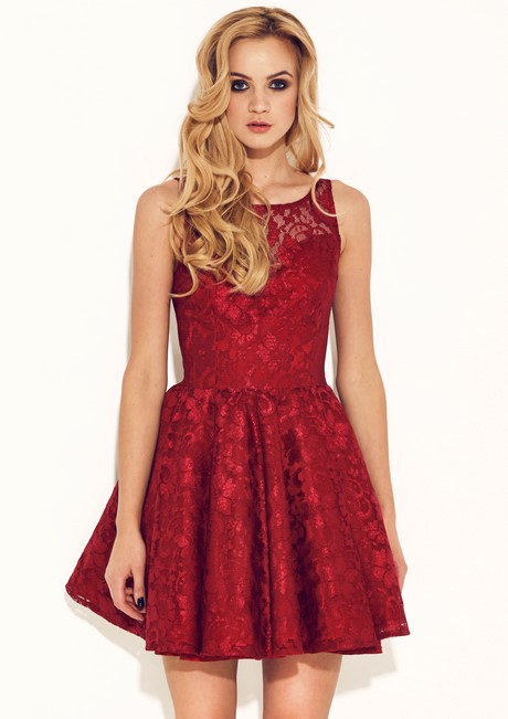 pikne-czerwone-sukienki-91_18 Piękne czerwone sukienki
