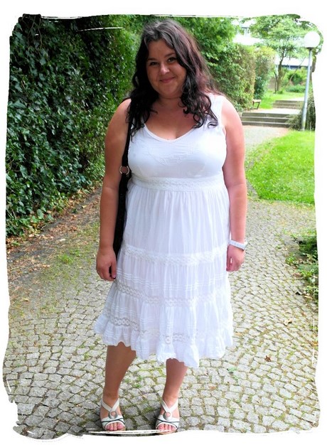 sukienki-letnie-biae-51_15 Sukienki letnie białe