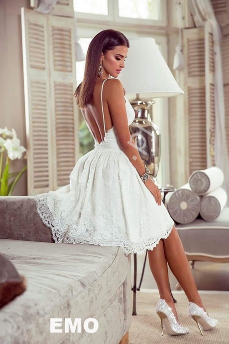 biala-krotka-koronkowa-sukienka-94_17 Biała krótka koronkowa sukienka
