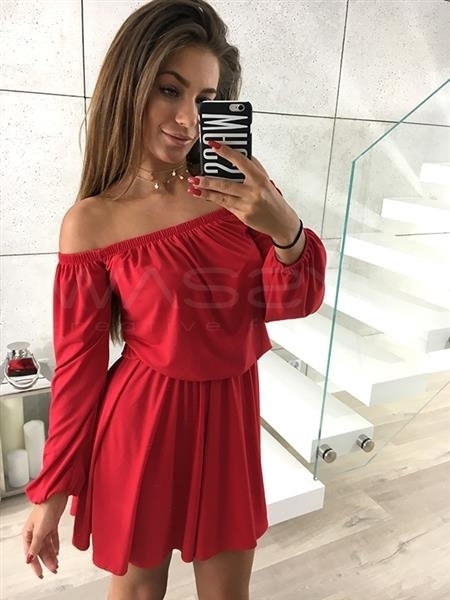 czerwona-sukienka-na-ramiona-85_14 Czerwona sukienka na ramiona