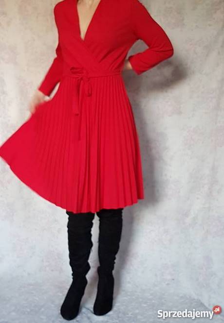 czerwona-sukienka-plisowana-84_15 Czerwona sukienka plisowana