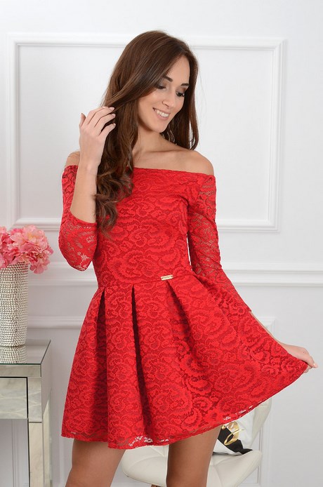 czerwona-sukienka-rozkloszowana-koronka-44_2 Czerwona sukienka rozkloszowana koronka