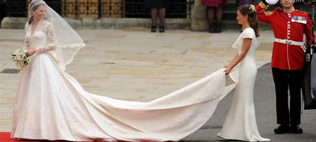 najdrozsza-suknia-slubna-na-swiecie-31_8 Najdroższa suknia ślubna na świecie