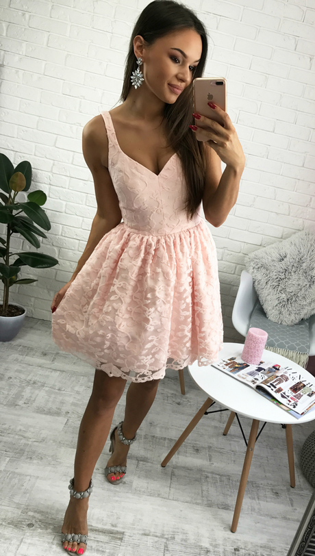 pudrowo-rozowe-sukienki-62 Pudrowo różowe sukienki