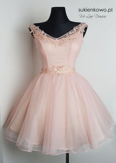 pudrowo-rozowe-sukienki-62_9 Pudrowo różowe sukienki