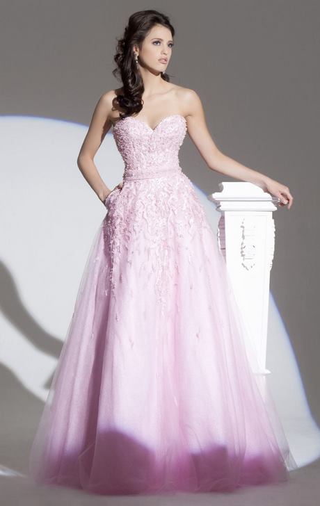 rozowa-suknia-balowa-52 Różowa suknia balowa