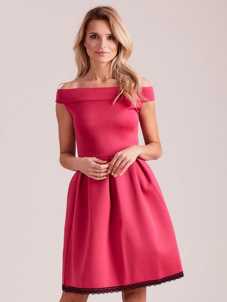 sukienki-rozowe-rozkloszowane-66_7 Sukienki różowe rozkloszowane