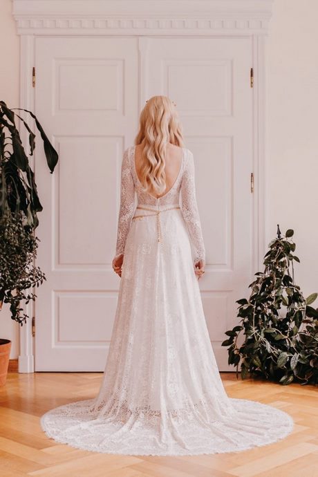 suknie-slubne-koronkowe-2021-52 Suknie ślubne koronkowe 2021