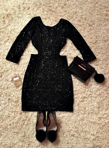 czarne-suknie-sylwestrowe-24_3 Czarne suknie sylwestrowe