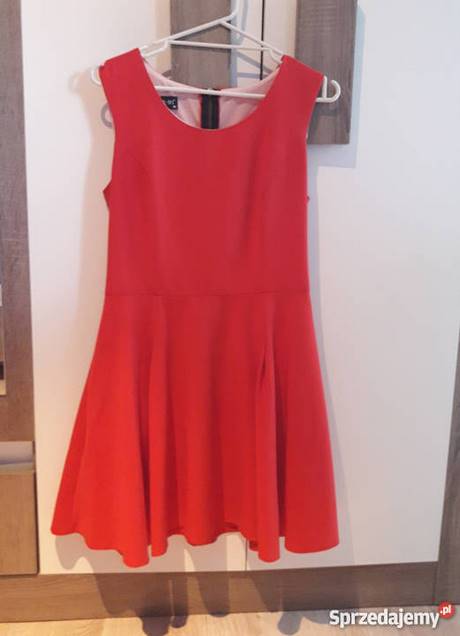 czerwona-sukienka-rozmiar-40-90_2 Czerwona sukienka rozmiar 40