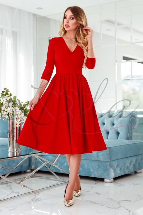 czerwona-sukienka-z-rekawem-67_17 Czerwona sukienka z rekawem
