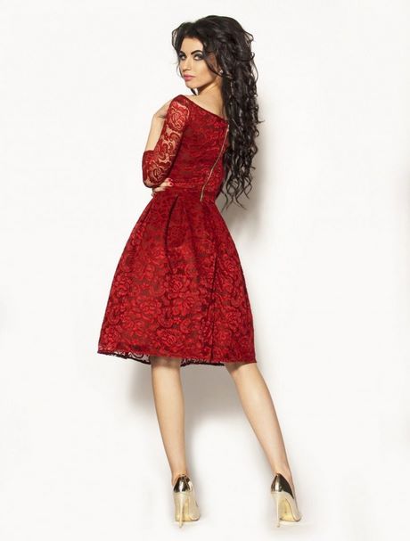 czerwona-sukienka-za-kolano-32_7 Czerwona sukienka za kolano