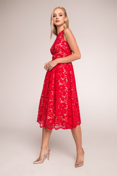 czerwona-sukienka-za-kolano-32_9 Czerwona sukienka za kolano