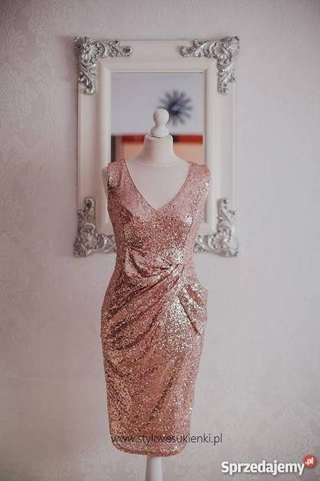 sukienki-sylwestrowe-zlote-65_10 Sukienki sylwestrowe złote