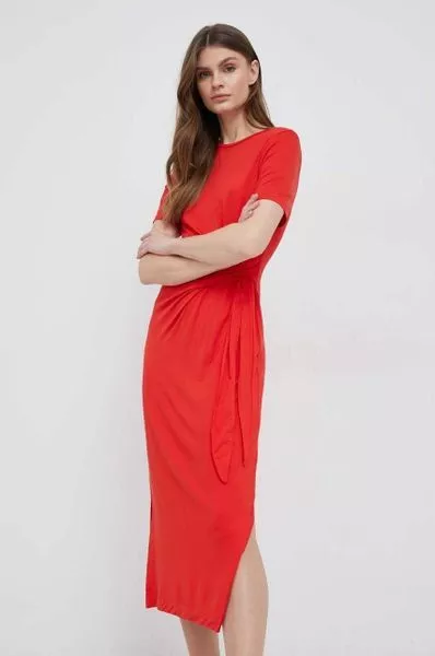 sukienki-czerwone-proste-21_10-2 Sukienki czerwone proste