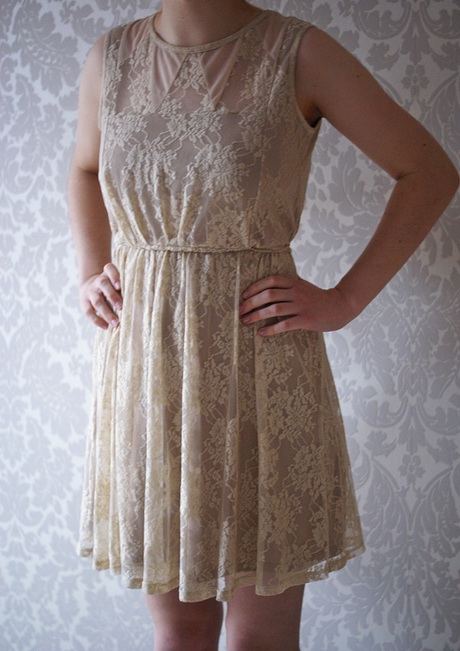 beowa-koronkowa-sukienka-92_20 Beżowa koronkowa sukienka