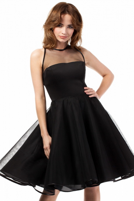 czarna-sukienka-krtka-77_4 Czarna sukienka krótka
