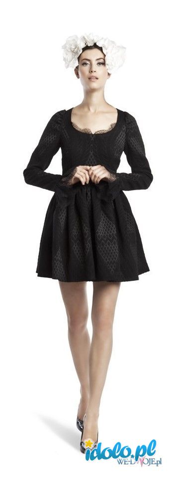 czarne-krtkie-sukienki-69_12 Czarne krótkie sukienki