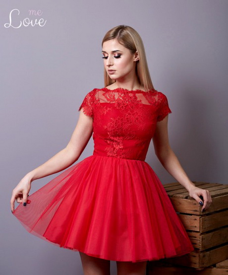 krtka-czerwona-sukienka-62_7 Krótka czerwona sukienka