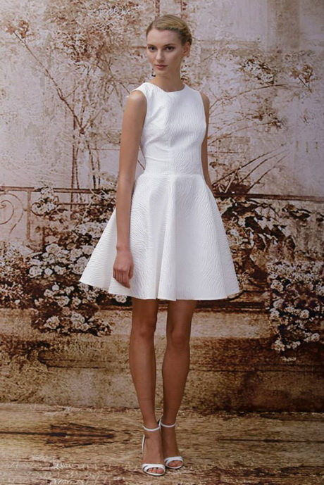 krtkie-biae-sukienki-38_6 Krótkie białe sukienki