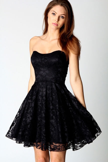 krtkie-czarne-sukienki-24_7 Krótkie czarne sukienki