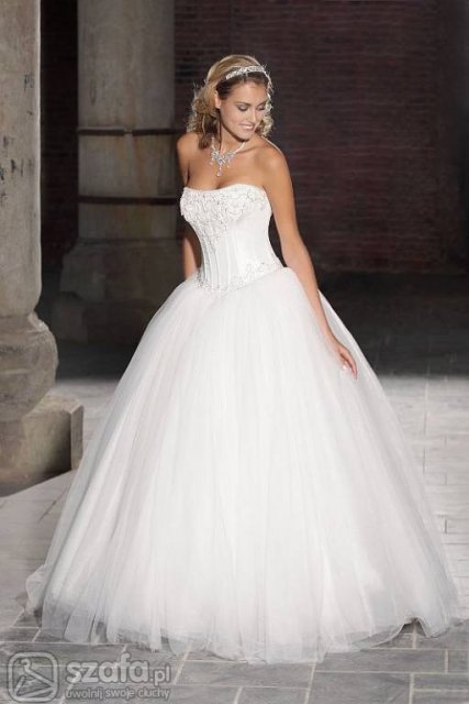 najpikniejsza-suknia-lubna-na-wiecie-87_2 Najpiękniejsza suknia ślubna na świecie