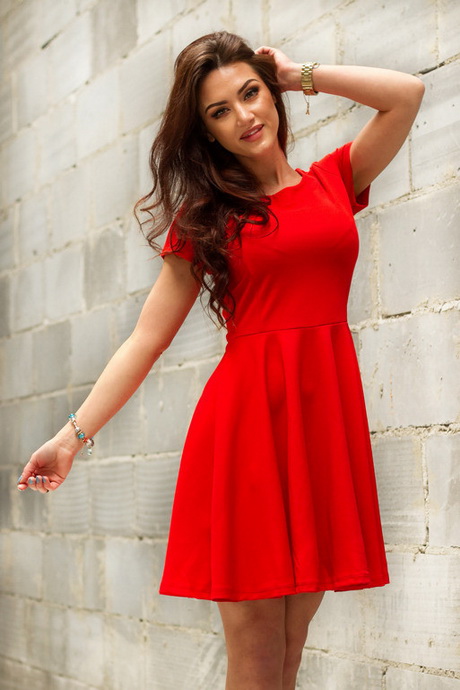 rozkloszowana-czerwona-sukienka-52_14 Rozkloszowana czerwona sukienka