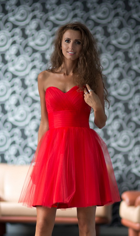 rozkloszowana-sukienka-czerwona-19_9 Rozkloszowana sukienka czerwona