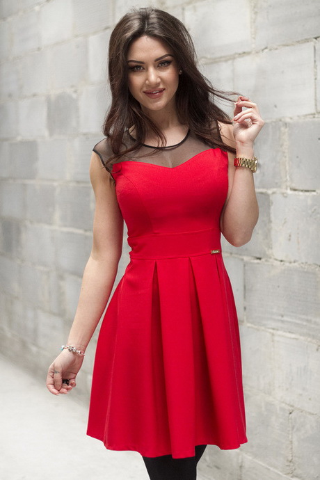 sukienka-czerwona-rozkloszowana-84_20 Sukienka czerwona rozkloszowana