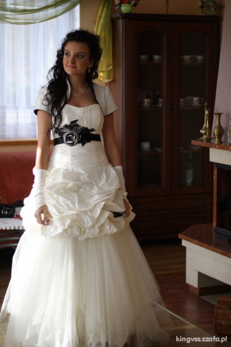 sukienki-lubne-ecru-19_12 Sukienki ślubne ecru