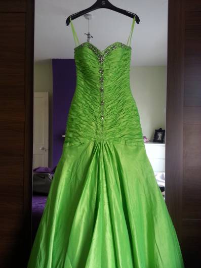 zielona-suknia-wieczorowa-98_15 Zielona suknia wieczorowa
