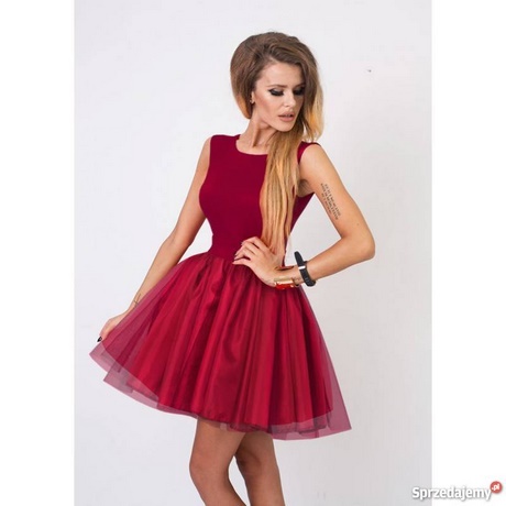sukienki-rozkloszowane-czerwone-68_5 Sukienki rozkloszowane czerwone