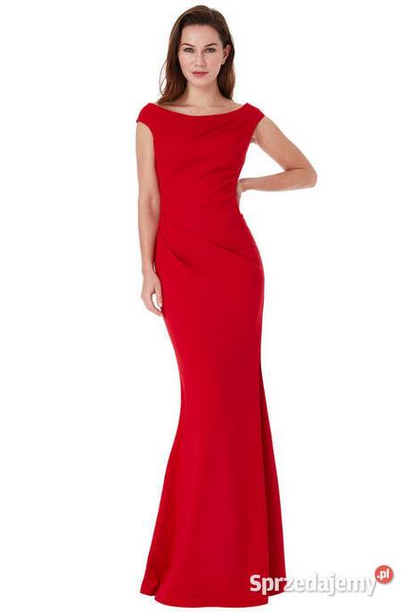 dluga-czerwona-sukienka-na-studniowke-74_17 Długa czerwona sukienka na studniówkę