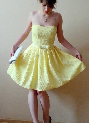 dodatki-do-zoltej-sukienki-zdjecia-35_12 Dodatki do żółtej sukienki zdjęcia