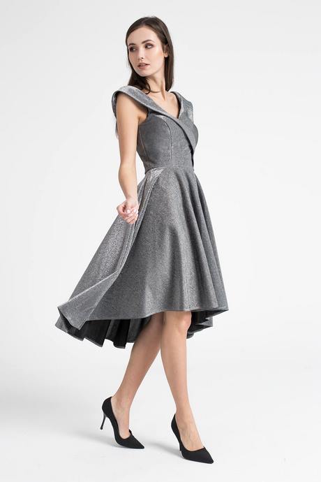 srebrna-rozkloszowana-sukienka-86_10 Srebrna rozkloszowana sukienka