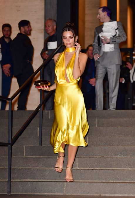 stylizacje-zolta-sukienka-50 Stylizacje żółta sukienka