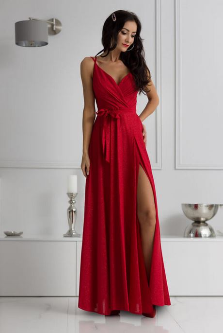 sukienki-czerwone-na-studniowke-54_4 Sukienki czerwone na studniówke