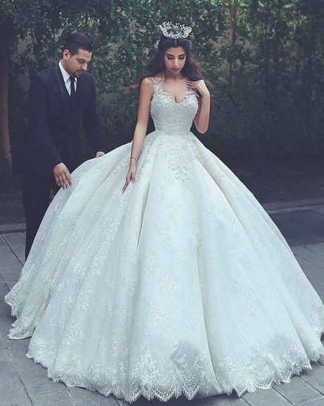 sukienki-ksiezniczki-na-wesele-23 Sukienki księżniczki na wesele