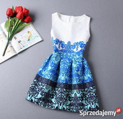 biaa-sukienka-w-niebieskie-kwiaty-07_10 Biała sukienka w niebieskie kwiaty