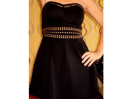 czarna-sukienka-ze-zotymi-dodatkami-99 Czarna sukienka ze złotymi dodatkami